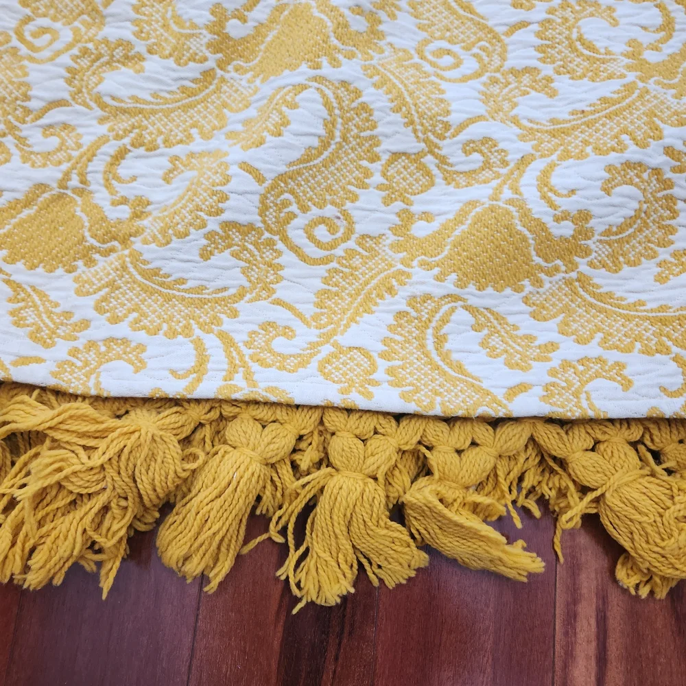Vintage Bellissimo Collection Gold Yellow Jacquard Queen Bedspread
